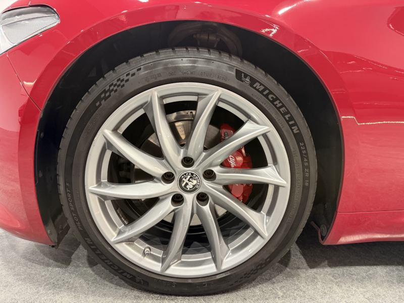 Alfa Romeo Giulia 2.2 JTD Sprint RWD