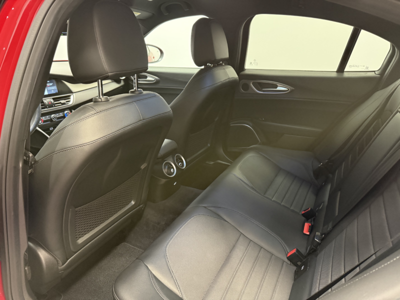 Alfa Romeo Giulia 2.2 JTD Sprint RWD