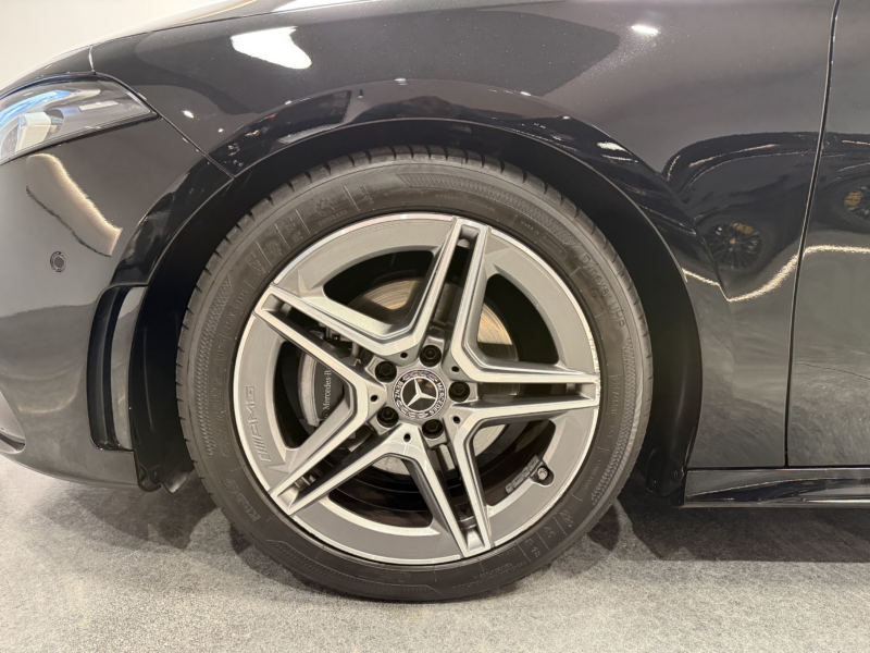 Mercedes A180 AMG Line 7G-DCT