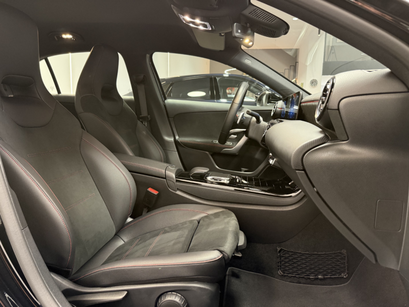 Mercedes A180 AMG Line 7G-DCT
