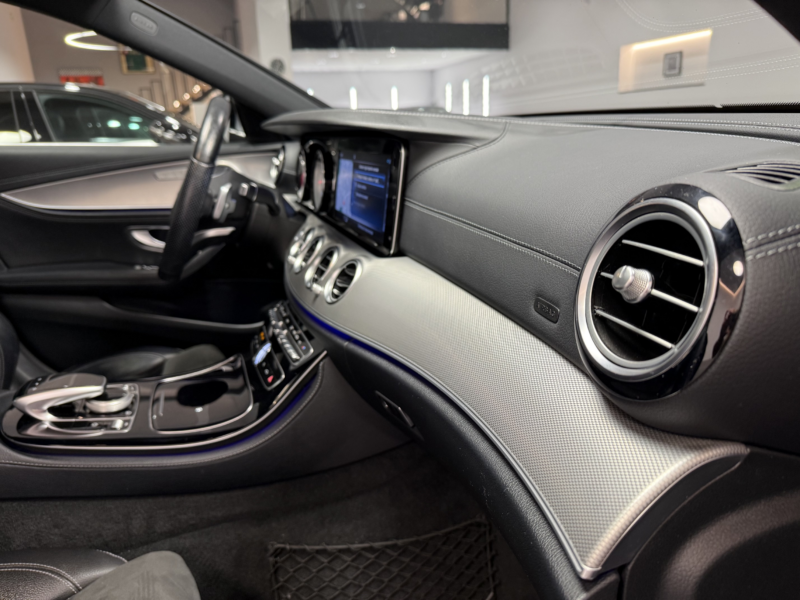 Mercedes-Benz E220d AMG Line