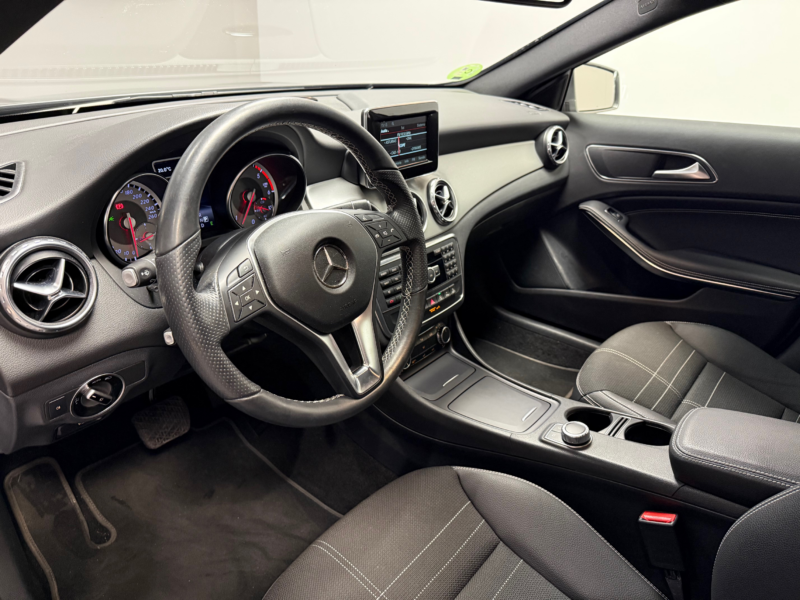 Mercedes-Benz GLA 220 CDI 4MATIC Urban