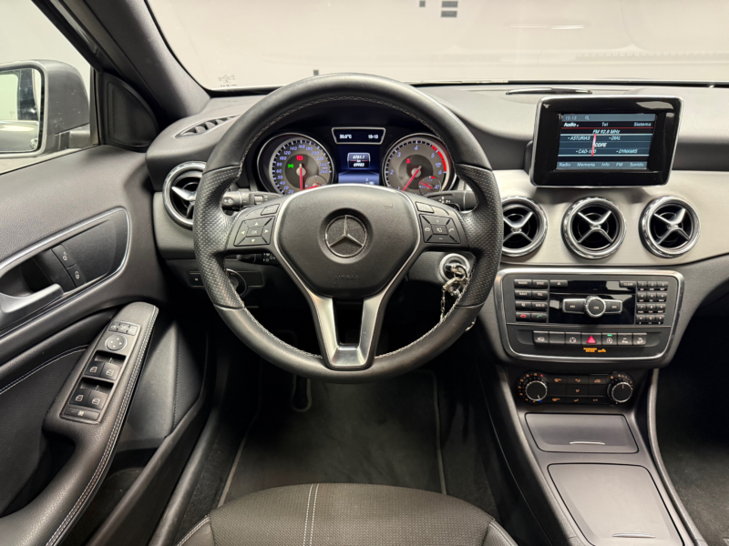 Mercedes-Benz GLA 220 CDI 4MATIC Urban