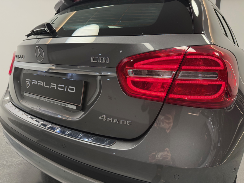 Mercedes-Benz GLA 220 CDI 4MATIC Urban
