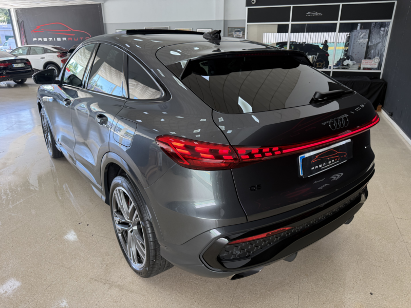 Audi Q5 Sportback e-hybrid Black Competition 367cv