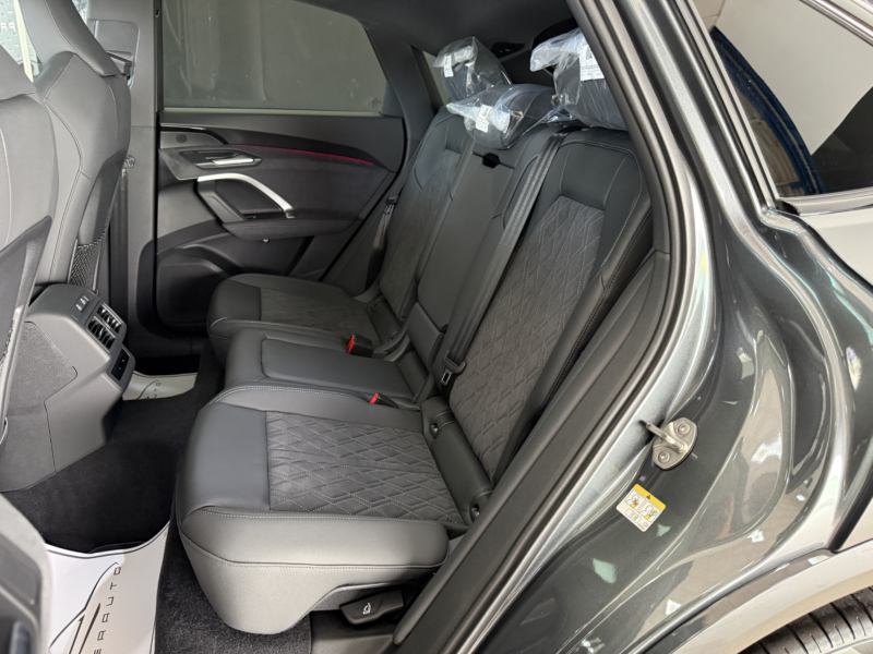Audi Q5 Sportback e-hybrid Black Competition 367cv