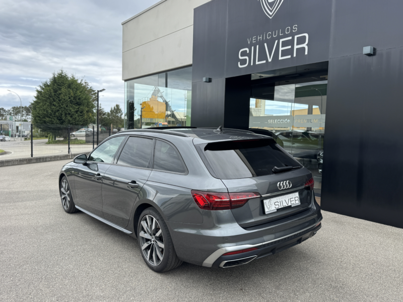 AUDI A4 AVANT 35 TDI S-LINE techo / led / Piel