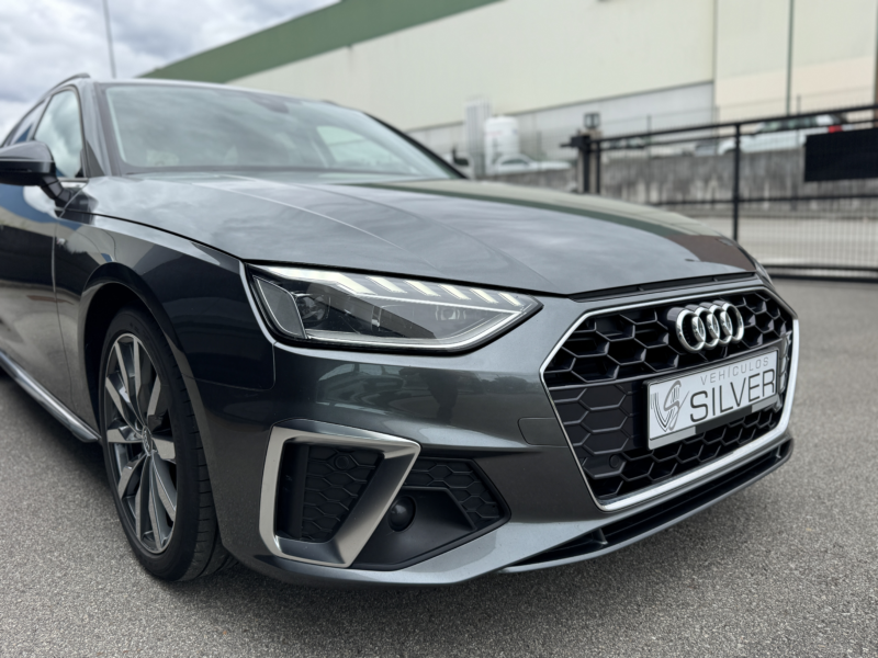 AUDI A4 AVANT 35 TDI S-LINE techo / led / Piel