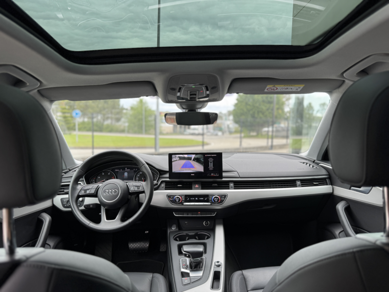 AUDI A4 AVANT 35 TDI S-LINE techo / led / Piel