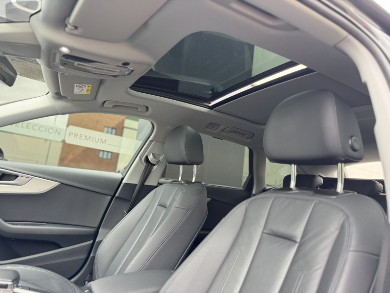 AUDI A4 AVANT 35 TDI S-LINE techo / led / Piel