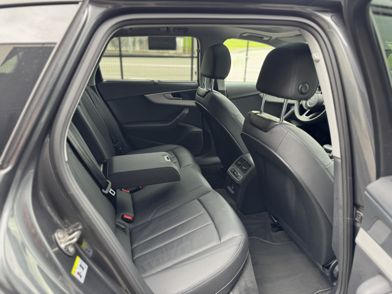 AUDI A4 AVANT 35 TDI S-LINE techo / led / Piel