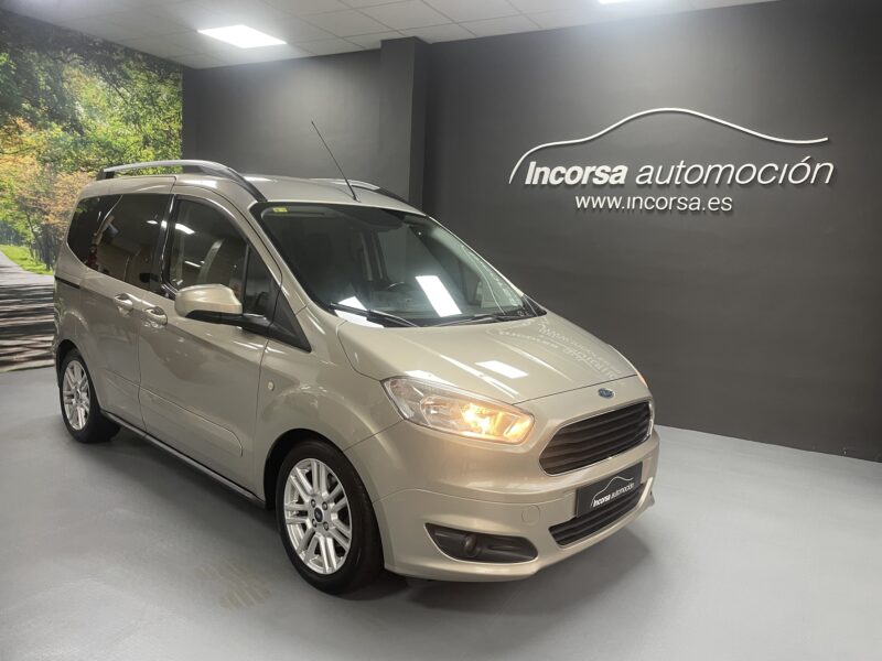 Ford Tourneo 1.5 TDCi Titanium 95CV