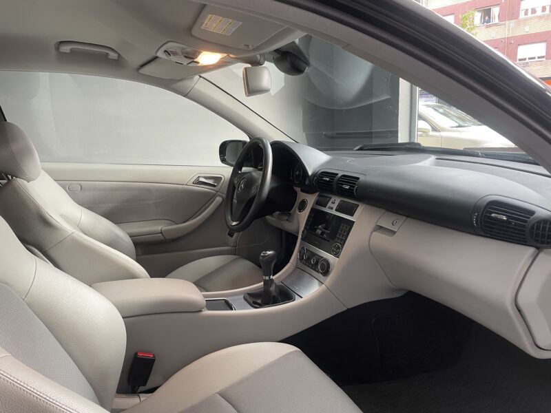 MERCEDES-BENZ Classe CLC Coupe C180 Kompressor 1.8