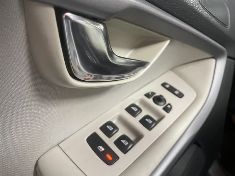 VOLVO V40 1.6 D2 Kinetic 115 cv