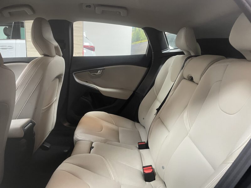 VOLVO V40 1.6 D2 Kinetic 115 cv