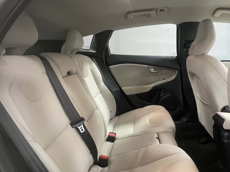 VOLVO V40 1.6 D2 Kinetic 115 cv