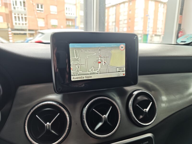 MERCEDES-BENZ Clase CLA 200 CDI AMG Line 135CV