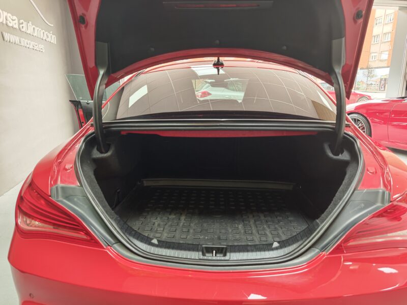 MERCEDES-BENZ Clase CLA 200 CDI AMG Line 135CV