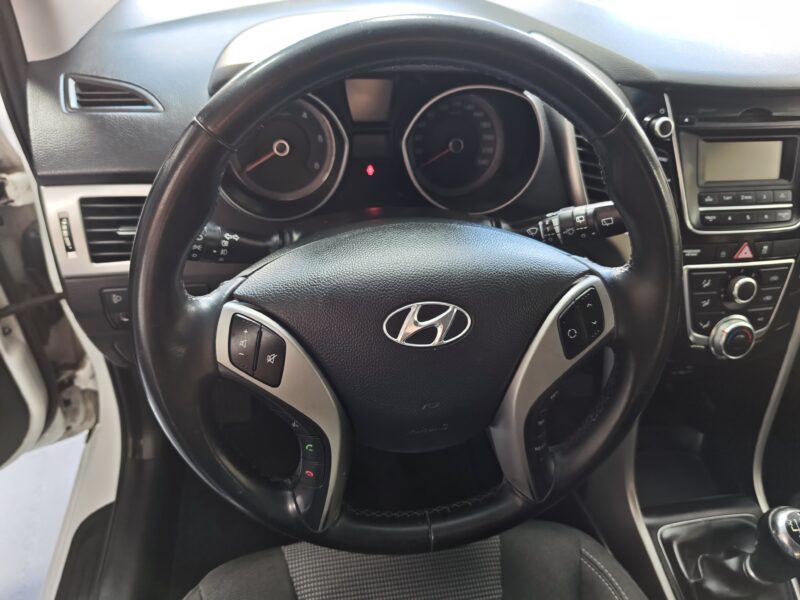 Hyundai i30 1.4 CRDI Klass 90CV