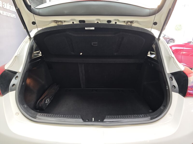 Hyundai i30 1.4 CRDI Klass 90CV
