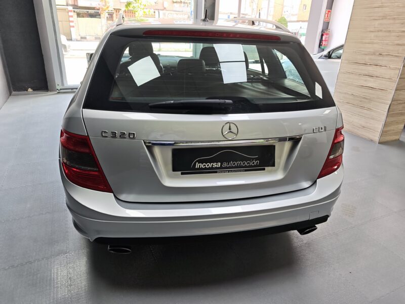 MERCEDES-BENZ Classe C 320 3.0 CDI V6 7G-TRONIC 22