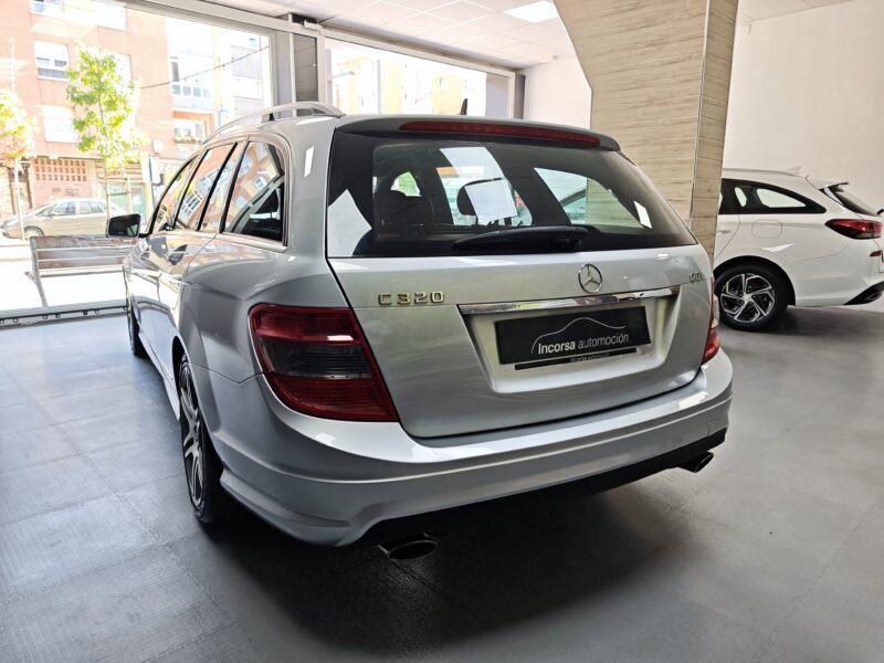 MERCEDES-BENZ Classe C 320 3.0 CDI V6 7G-TRONIC 22